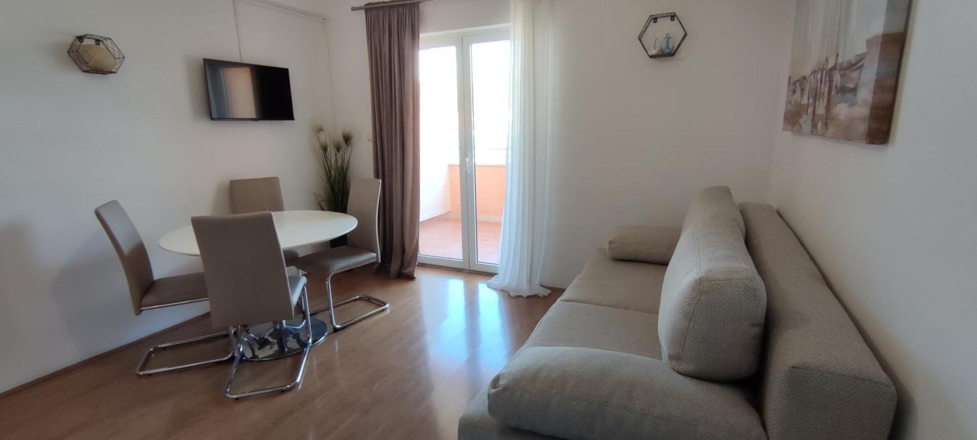 Apartments Kapetanovi Dvori Трогир Екстериор снимка