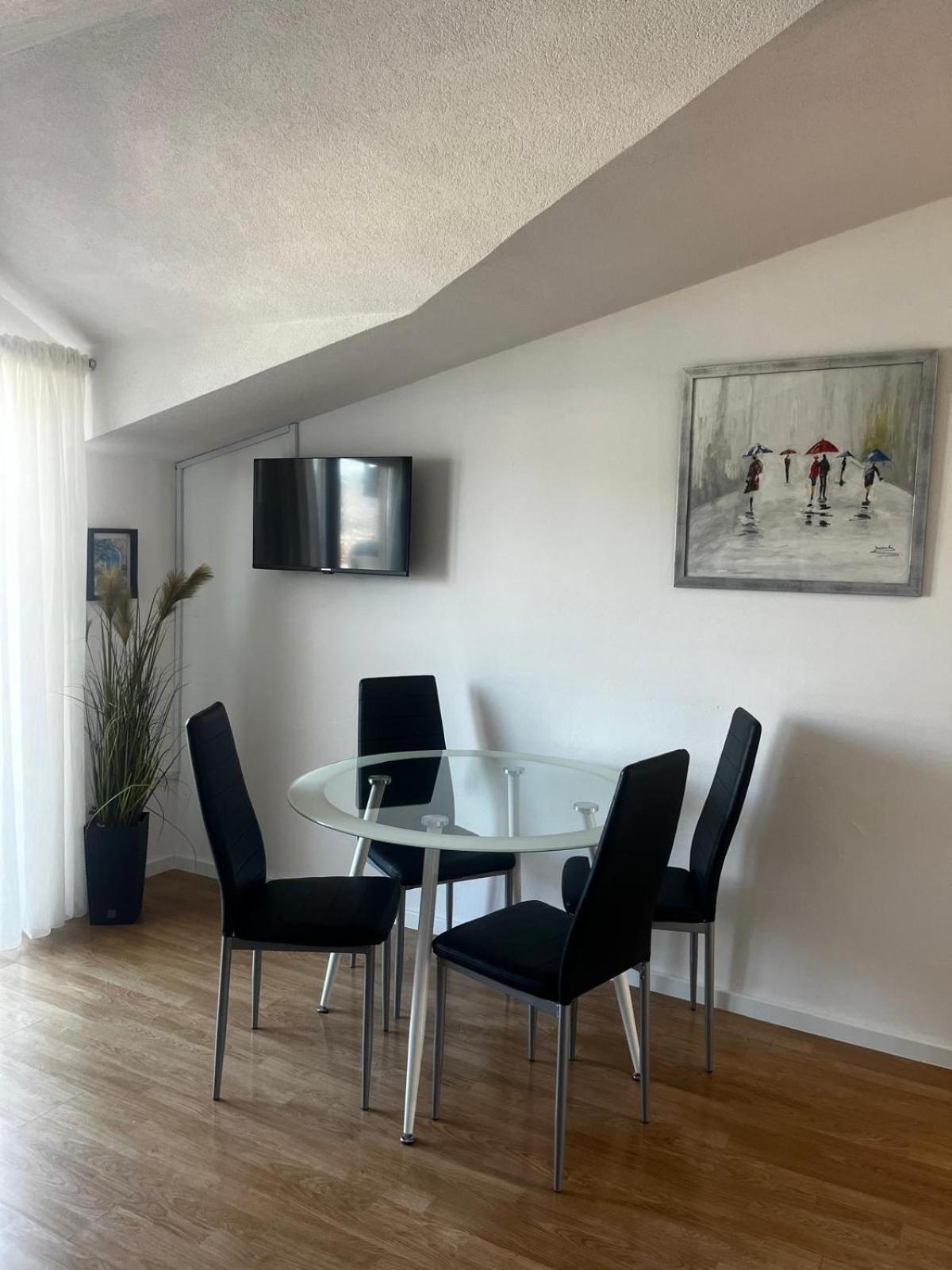 Apartments Kapetanovi Dvori Трогир Екстериор снимка