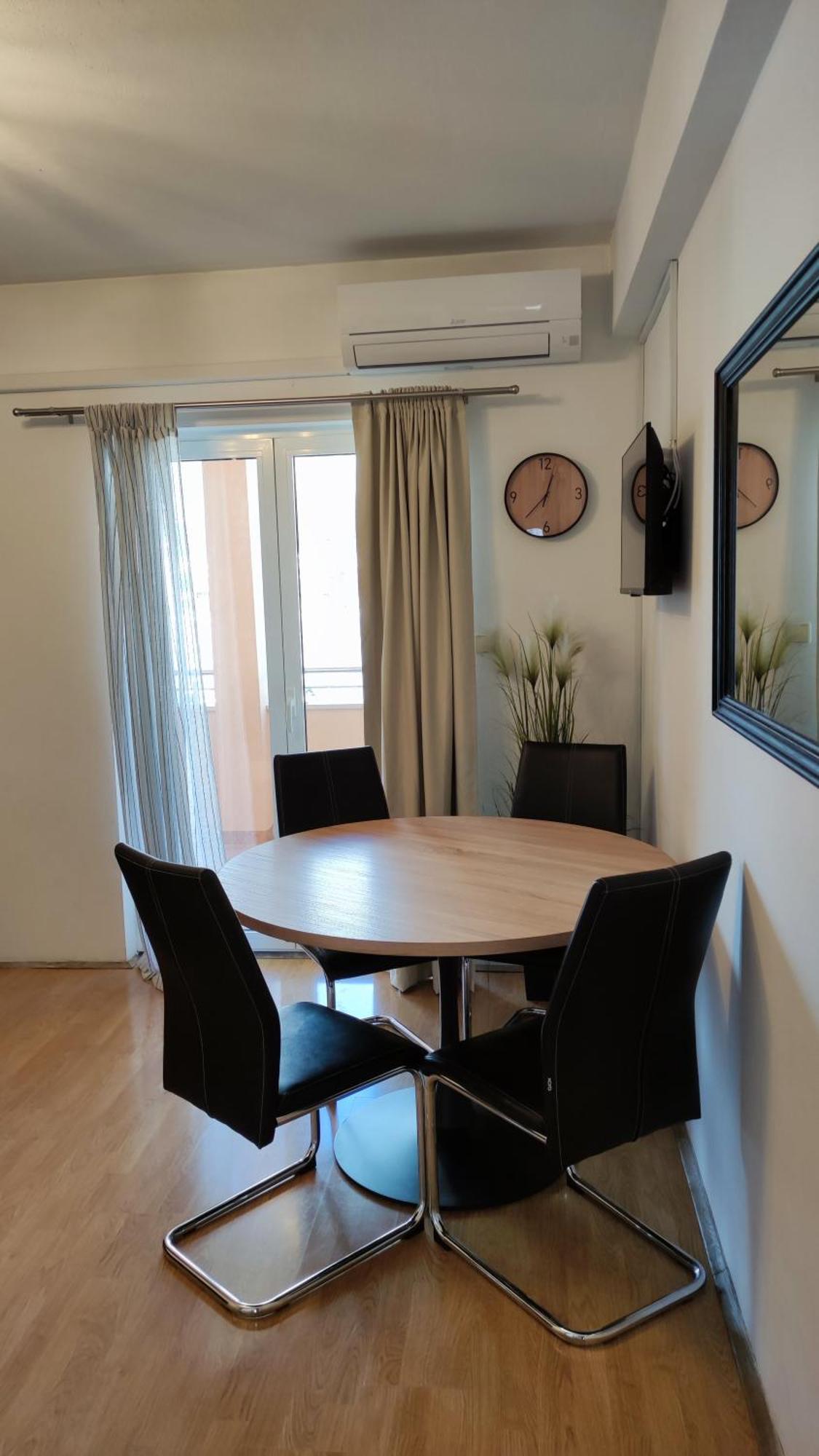 Apartments Kapetanovi Dvori Трогир Екстериор снимка