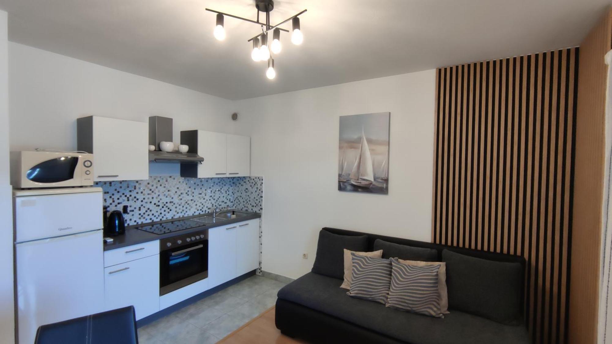 Apartments Kapetanovi Dvori Трогир Екстериор снимка